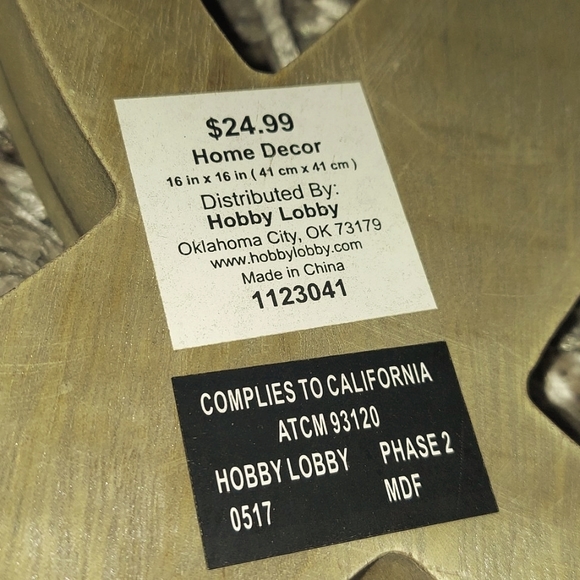 Wall decor - & - Picture 4 of 11